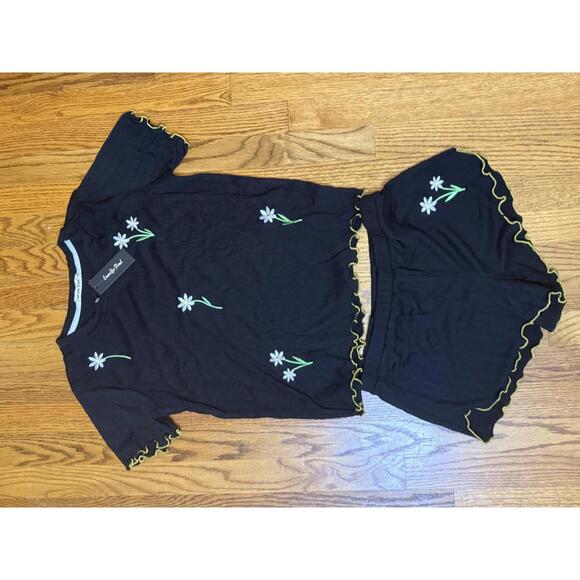 Other - Emerson Road Black Floral Embroidered Lounge Set Size Smal